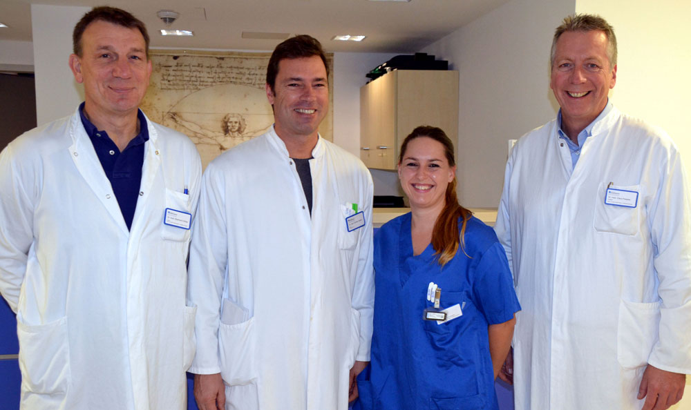 Alle drei Chefärzte der Klinik für Urologie, Kinderurologie und urologische Onkologie (von links) Dr. Eberhard Köhler, Dr. Carsten Sippel und Dr. Claus Fieseler, informieren am Mittwoch, 15. Mai, über Blasenkrebs. Bild: MCB
