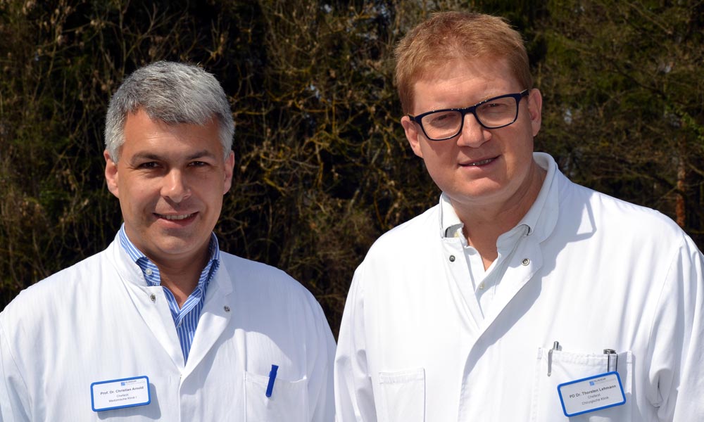 Prof. Dr. med. Christian Arnold (links) und Priv.-Doz. Dr. Thorsten Lehmann widmen sich am kommenden Mittwoch bei Medizin am Gleis der Schilddrüse. Bild: MCB